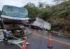 Batida com carreta destrói frente de ônibus e deixa morto e feridos na BR-116, em Muriaé