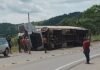 Mais uma carreta tomba próximo ao cruzamento de Bom Jesus